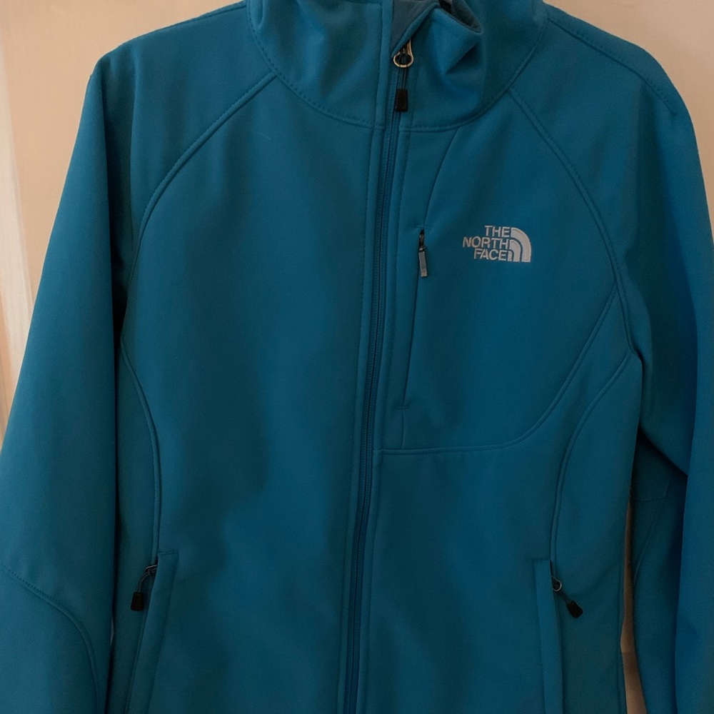 Blue, women’s zip up running jacket - like new!